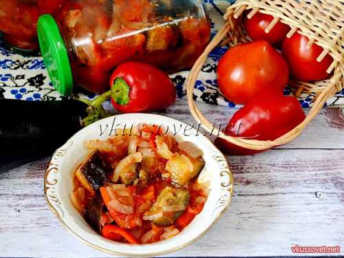 Соте из кабачков , Для тех, кто любит не только кабачки, но и баклажаны, можно приготовить рагу с добавлением этих овощей