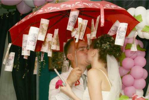 Как необычно подарить деньги на свадьбу