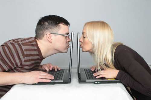 Истории знакомства в интернете